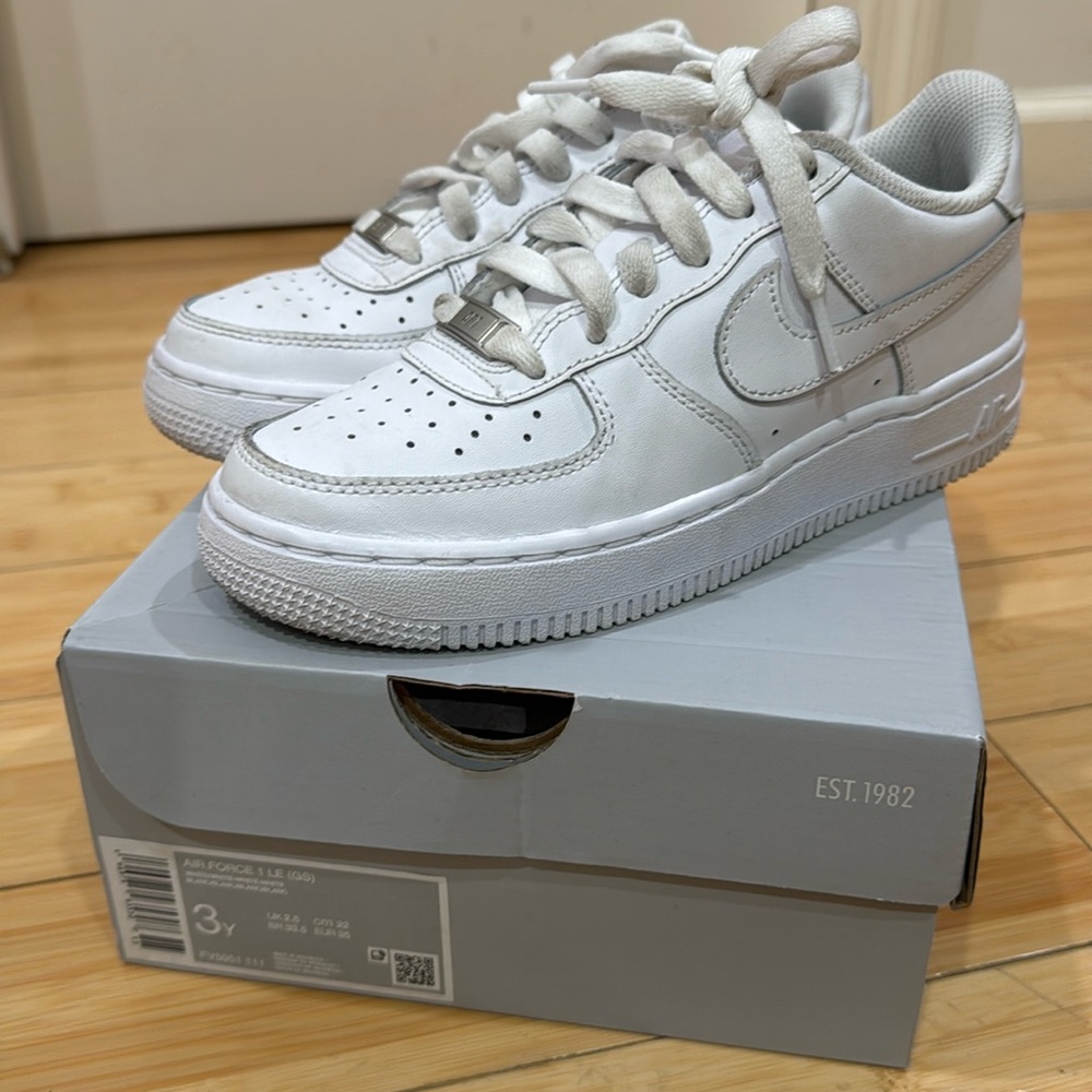 White air force 1 size 3y